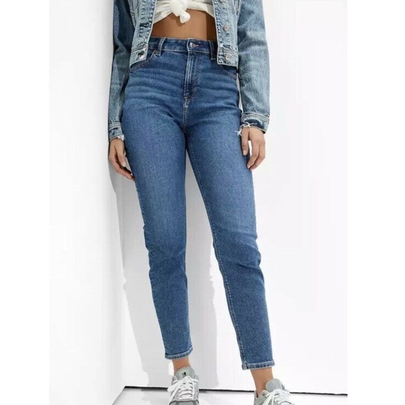 ♥︎ American Eagle Mom Jeans ♥︎ - Picture 1 of 5